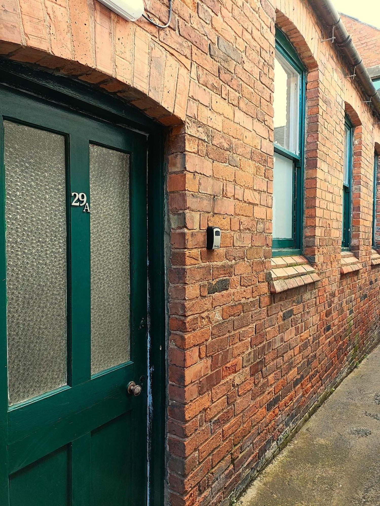Whitchurch High Street Hideaway Bagian luar foto